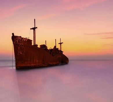 Гръцкият кораб и неговата интересна съдба/история.