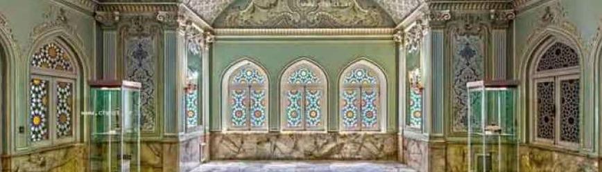 Музеят на забележителностите на Язд, обиколка сред старинни и носталгични автомобили.